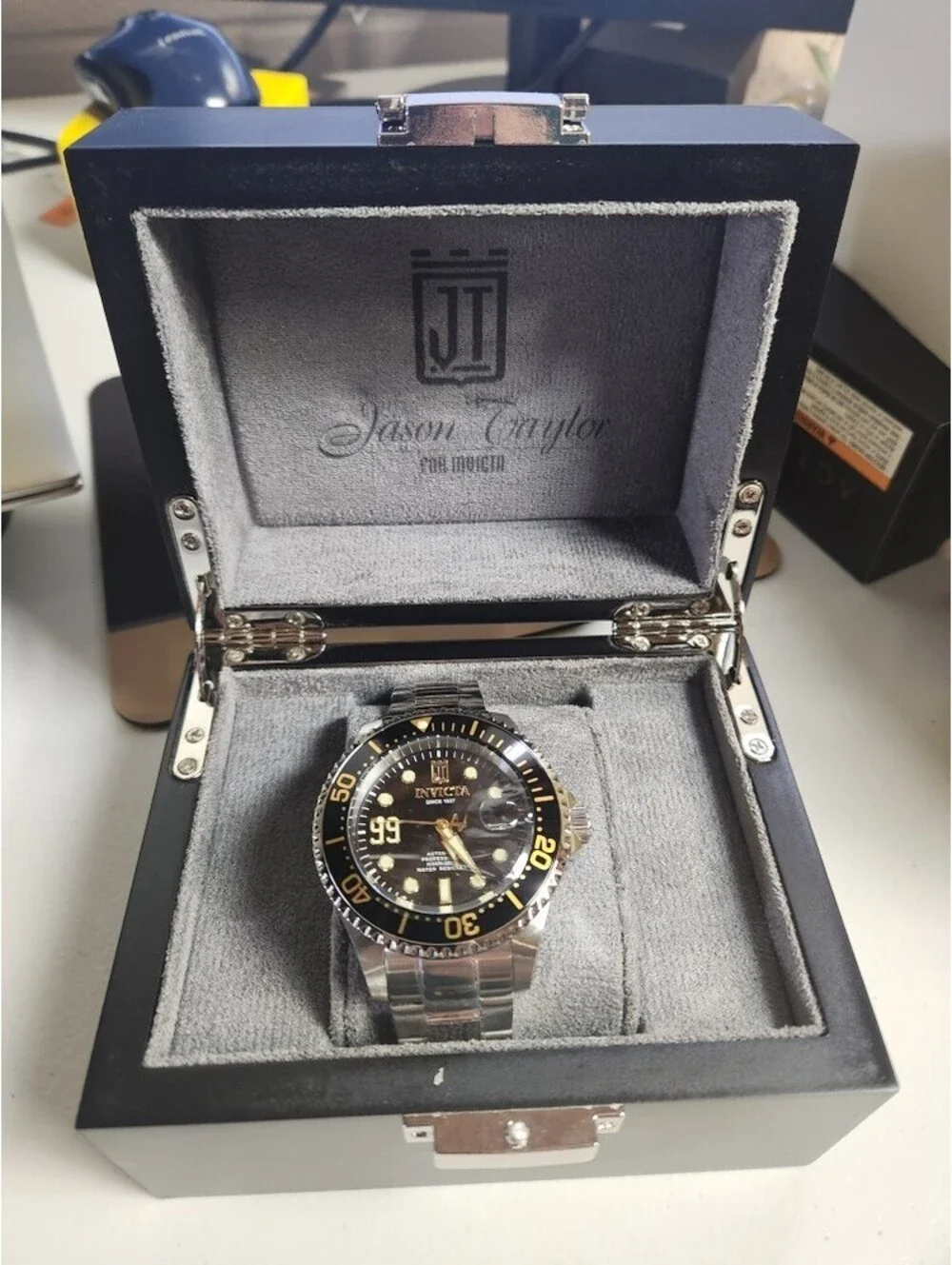 Invicta jt nerovia